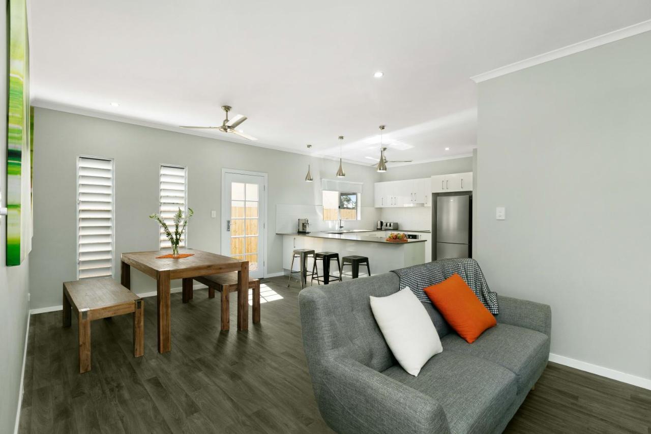 Estilo Bed And Breakfast Cairns Exterior photo